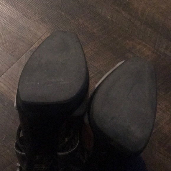 Prada silk peep toe shoe 👠 - Picture 3 of 6